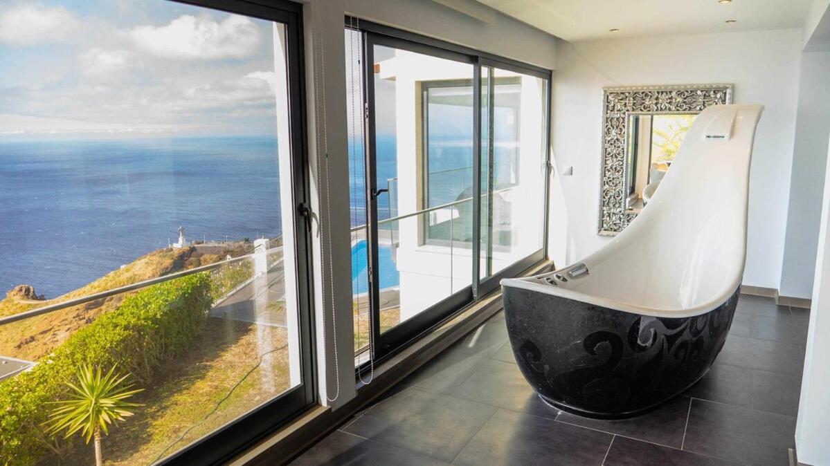 Zula House - Stunning Villa Spectacular Location Canico  Bagian luar foto